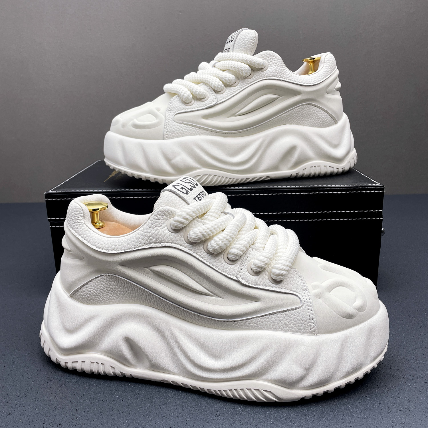 软底舒适老爹鞋男款2025春季新款白色男鞋增高厚底跑步运动休闲鞋