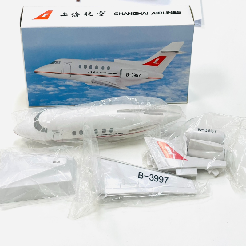 中国东方航空B-3997航模1:400,属于豪客800XP系列,是由美国雷