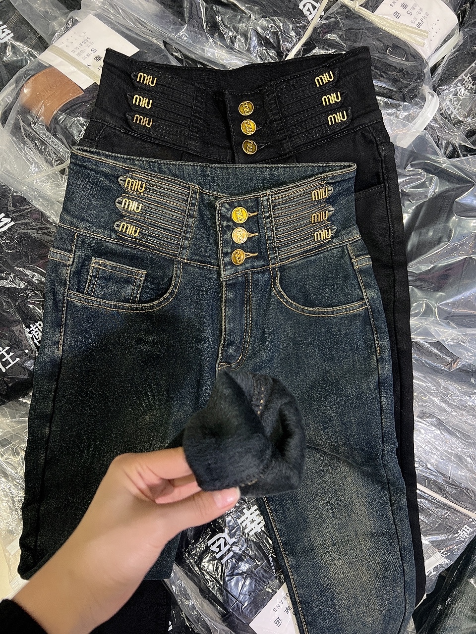 水泥灰小脚裤三排扣重工高腰金属min扣加绒加厚水洗软牛仔铅笔裤