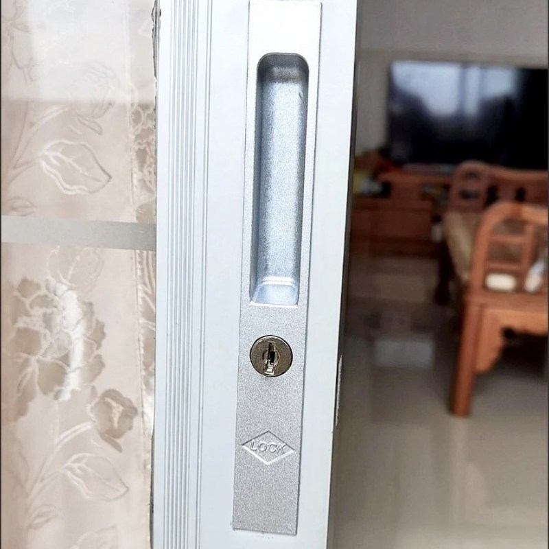 老式90门窗锁搭扣阳台推拉移门双面勾锁钩锁带钥匙铝合金加厚锁扣