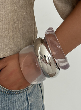 欧美饰品 时尚简约亚克力透明宽手镯 ins金属光面圆形手环女