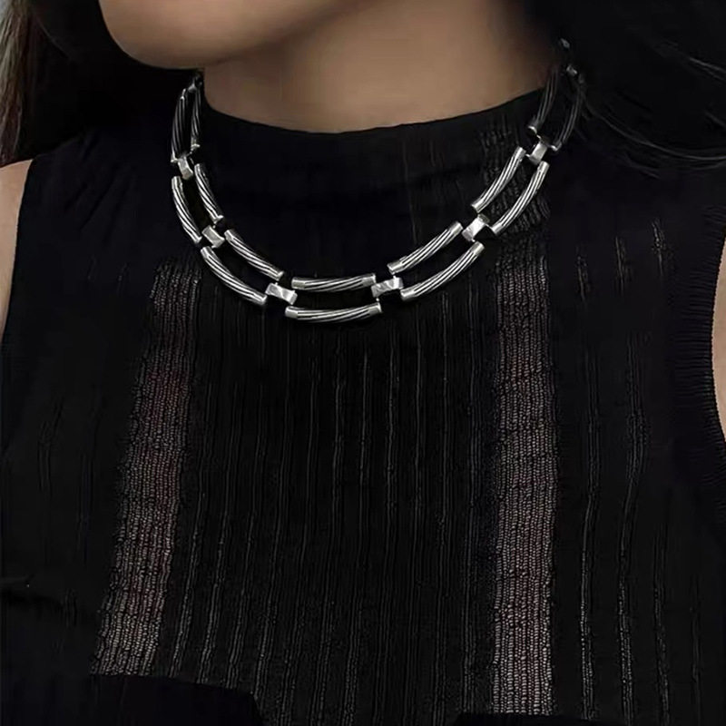 欧美风小众设计感金属竹节麻花几何扣拼接项链简约冷淡风锁骨链女