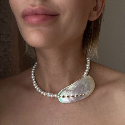 2025年新款欧美ins夸张天然贝壳撞色拼接锁骨链海洋风情项链海螺