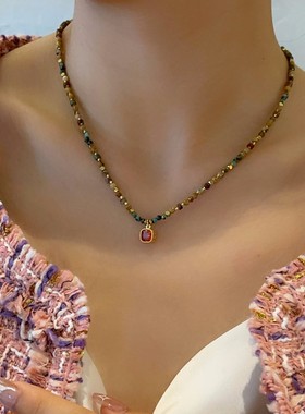 轻奢小众波西米亚复古红色方糖天然石项链女个性叠戴高级感锁骨链