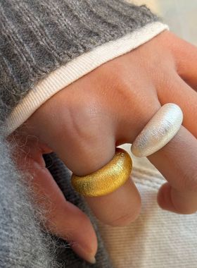 原创设计意大利拉丝转运珠项链女镀金工艺精致高级重工中古锁骨链