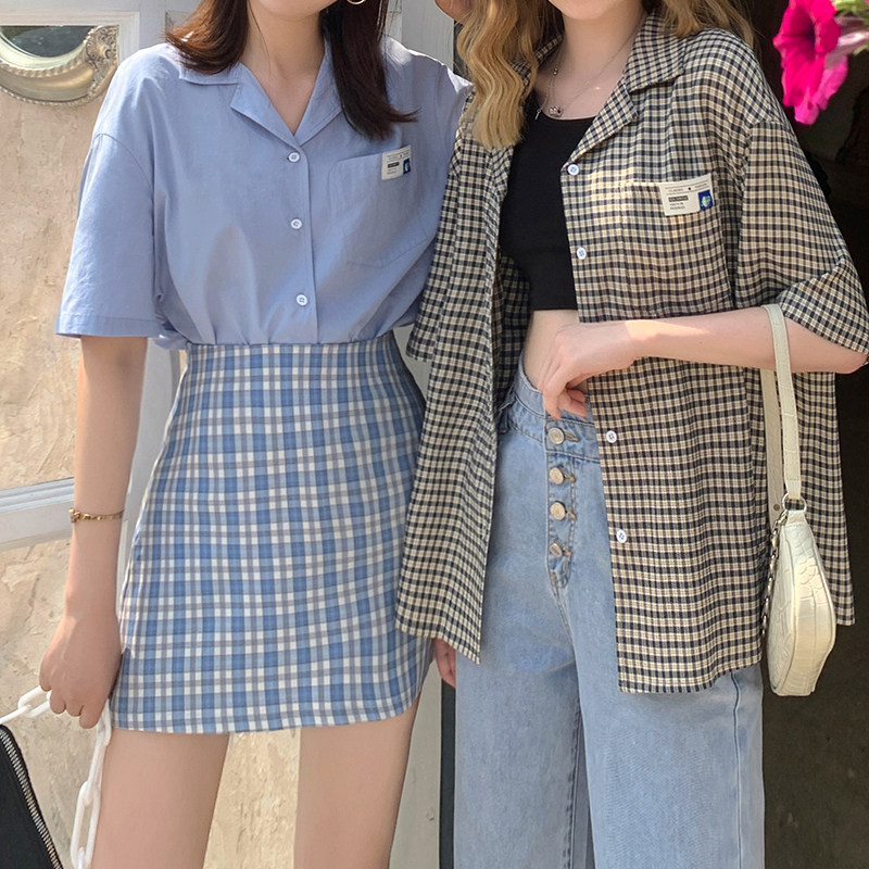 毛菇小象休闲短袖格子衬衫女2020夏新款日系小清新宽松蓝色衬衣