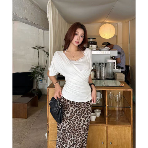 夏季纯欲辣妹蕾丝挂脖深V显瘦T恤