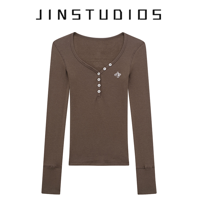 2024春字母刺绣纽扣V领套头长袖T恤美式辣妹风修身显瘦百搭上衣短