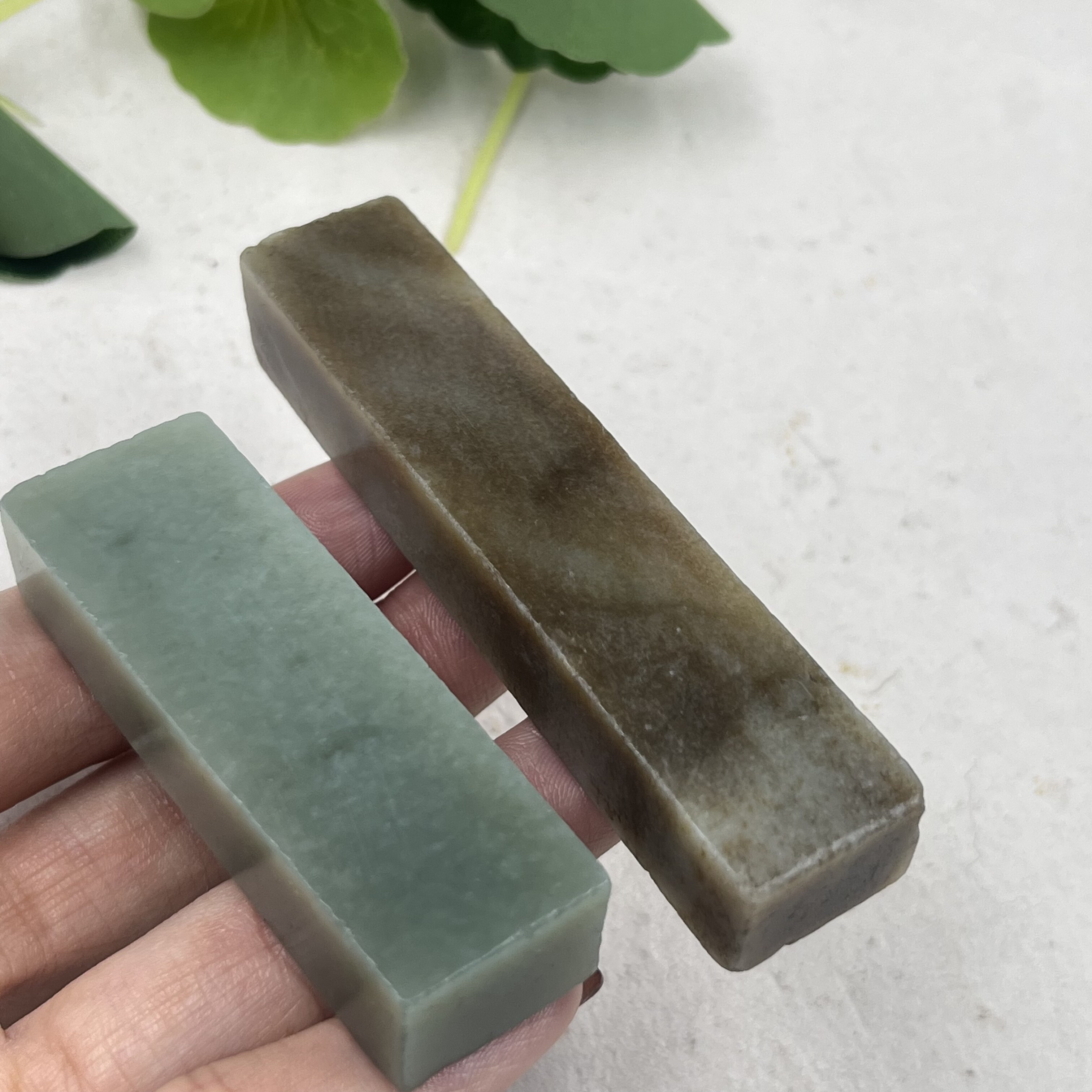 2件价新疆和田玉糖玉白玉翠青印章把件边角料长条镇尺玉石料包邮t