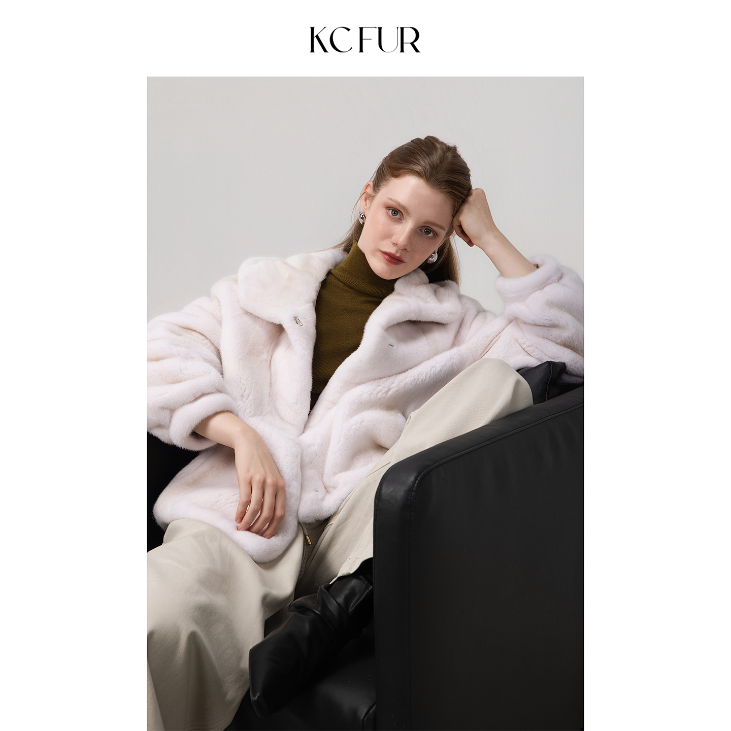 年轻款时尚翻领灯笼袖水貂外套女