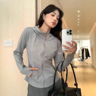 弹力户外连帽防晒衫 女 LU系平替纸片人轻薄凉感透气修身 不晚