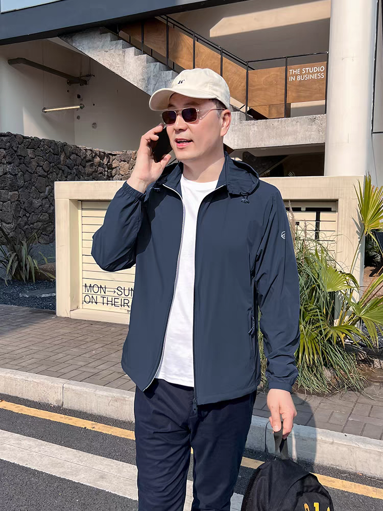 探迈者爸爸夏装透气外套冰丝速干防晒衣服中老年男士单层休闲夹克