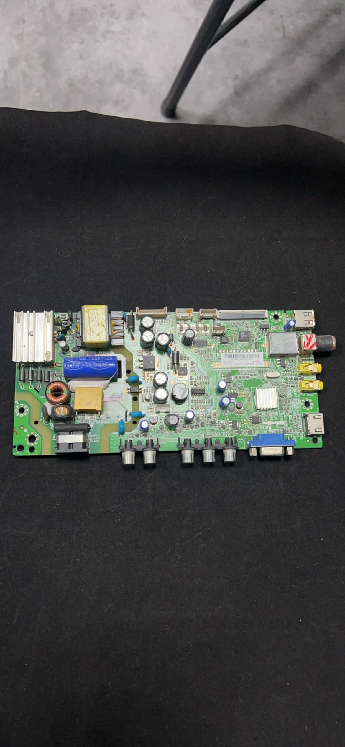 TCL L32F1600B/32C11/LE32M20/32M18主板TP.MS18VG.PB77 MS82PVT