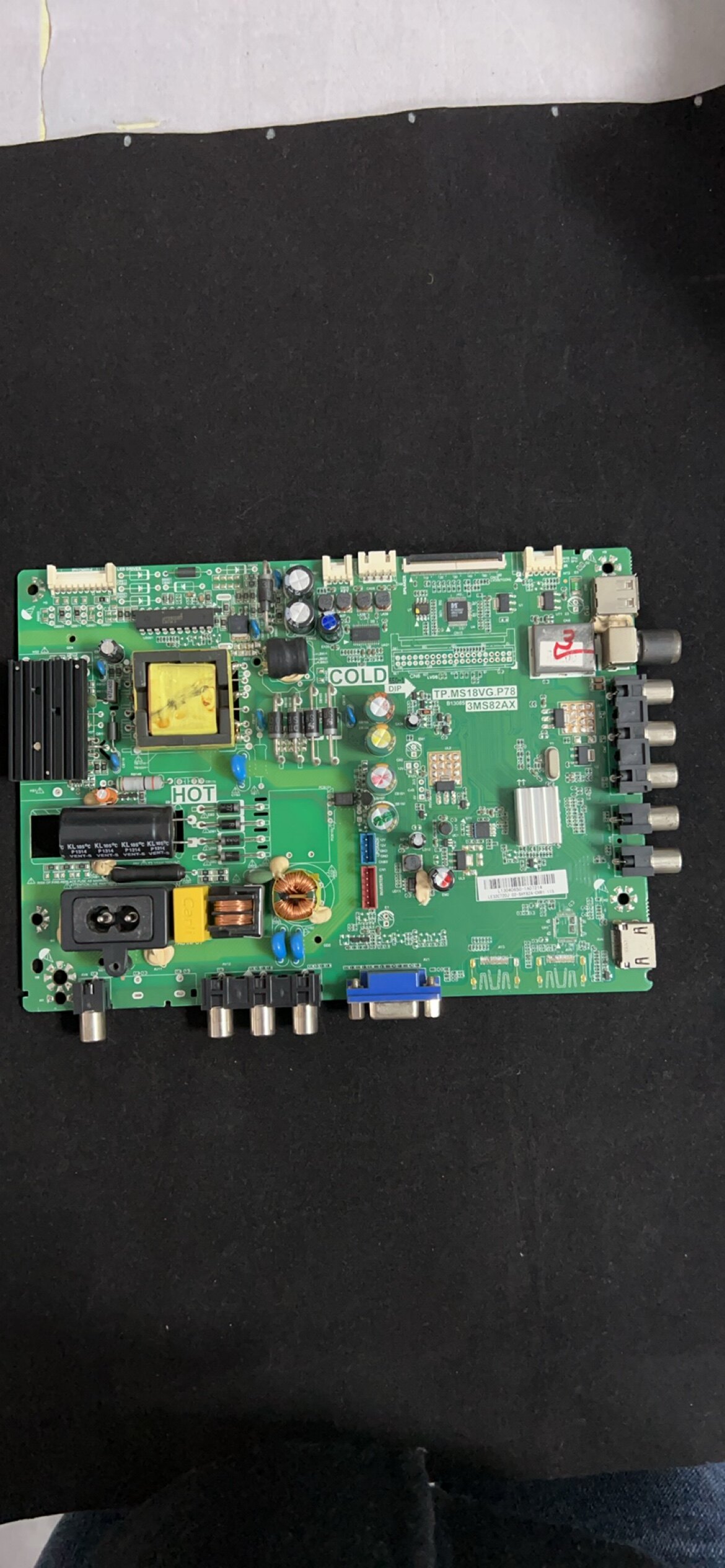 原装乐华LED32C370 TCLL32F15/1690BN 主板TP.MS18VG.P78 3MS82AX