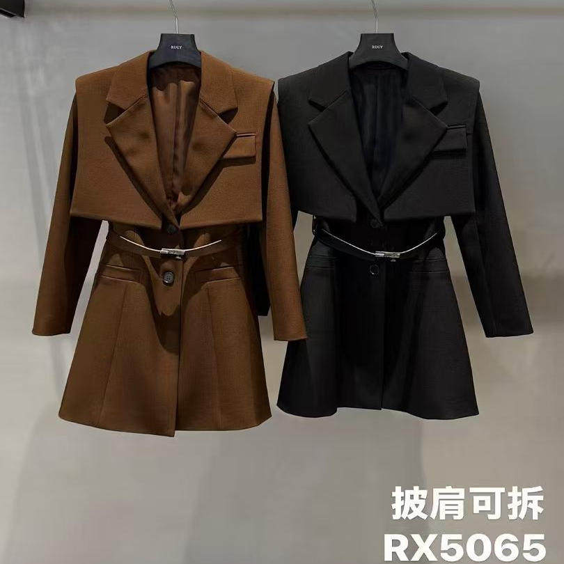海军披肩收腰A字短裙西装两件套