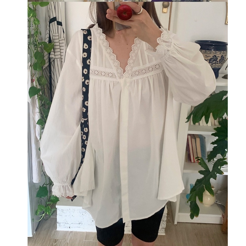 chic韩风少女感白色娃娃衫甜美蕾丝花边大码灯笼袖百搭衬衫上衣春