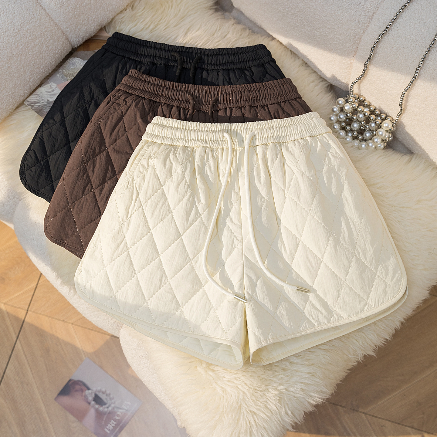 菱格夹棉短裤女2025年秋冬加厚高腰a字阔腿裤百搭保暖女士靴裤子