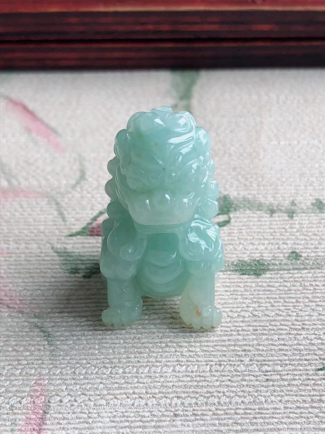 天然缅甸a货翡翠立体狮子雄狮精神玉石吊坠男女款动物玉挂件