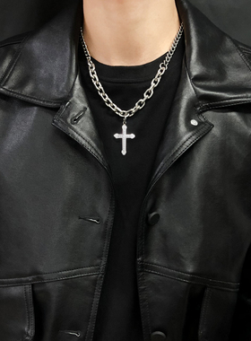 STAYSTRONG高级感男女项链潮牌嘻哈钛钢十字架镶钻刻字吊坠情侣款