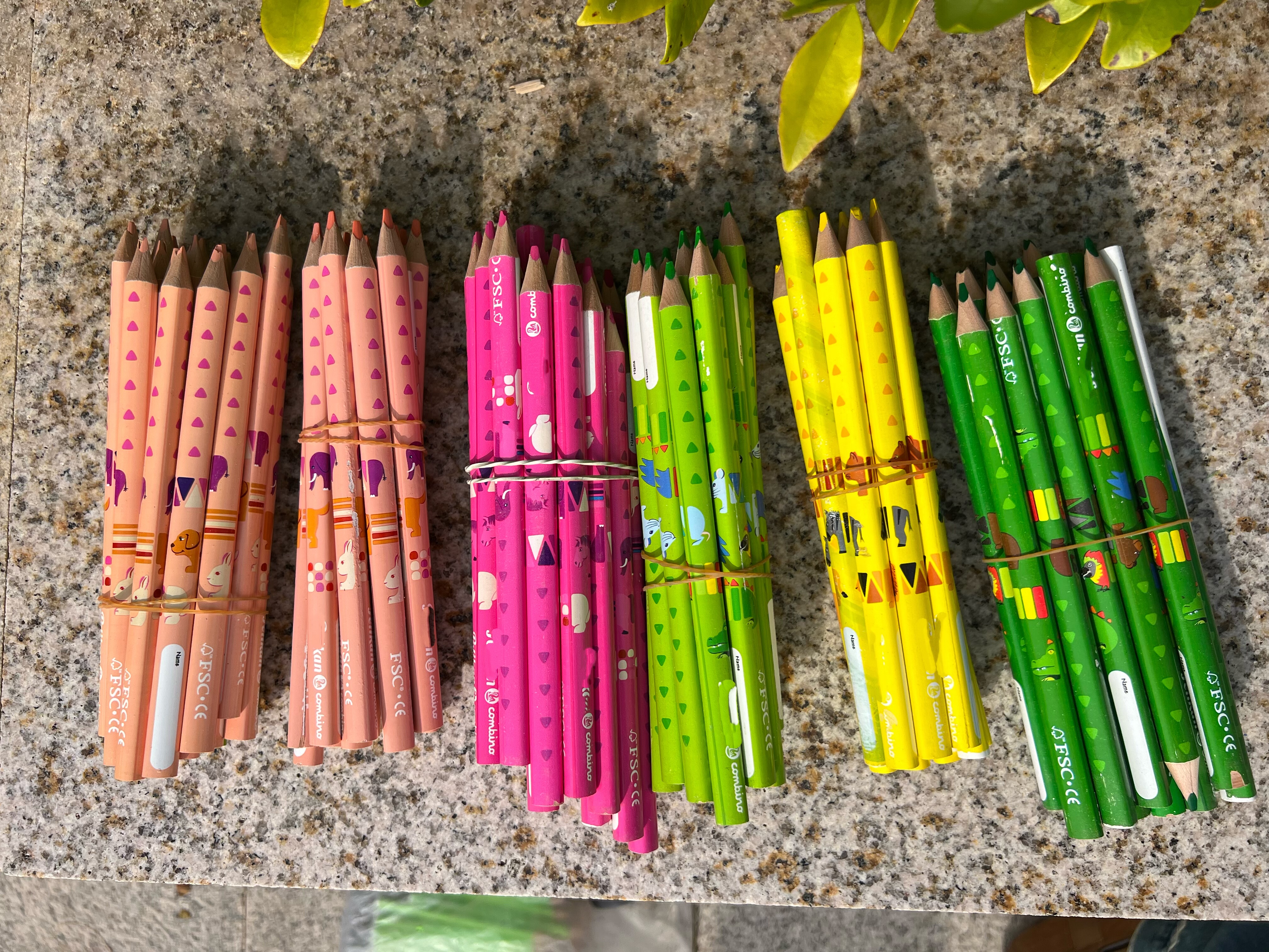 外贸德国单大瑕疵三角单色油性超软芯20支