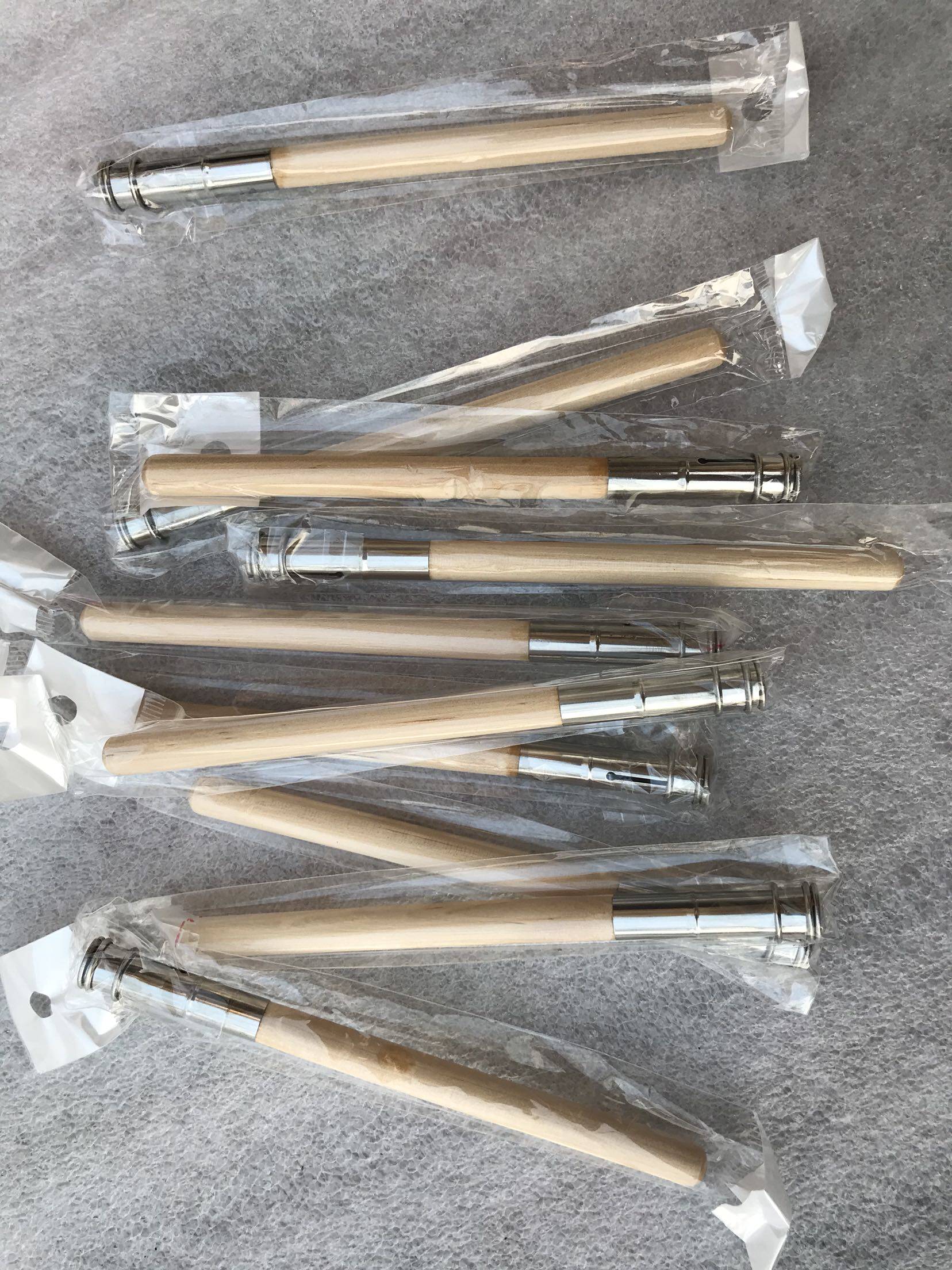 晚聪明木柄铅笔握笔器延长器