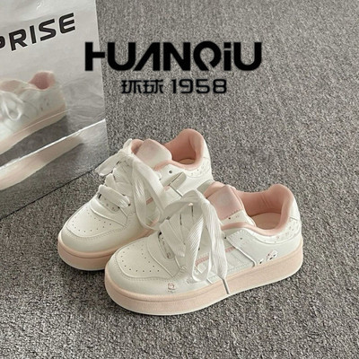 环球韩系巨好看的厚底小白鞋2026春季新款爆款百搭休闲鞋运动板鞋