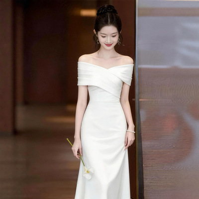 白色订婚礼服法式高级感一字肩气质登记领证小白裙轻婚纱女连衣裙