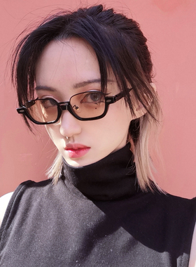 SENIOR GLASSES新款设计感墨镜女ins街拍防紫外线可配近视太阳镜