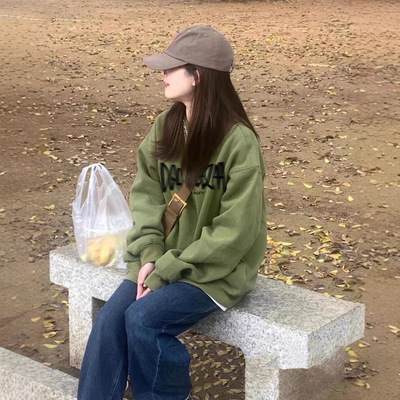 绿色卫衣女2025新款秋天美式圆领无帽宽松慵懒风长袖卫衣女薄款潮