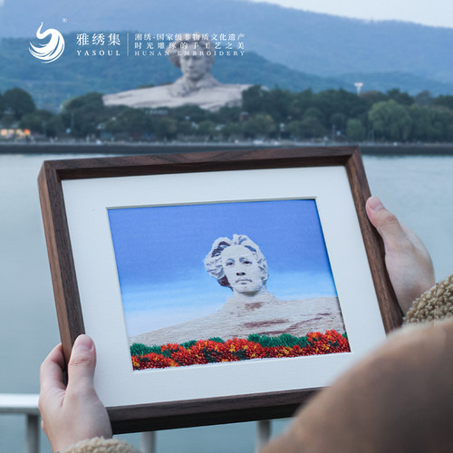 雅绣集湖湘文化湘绣摆件爱晚亭