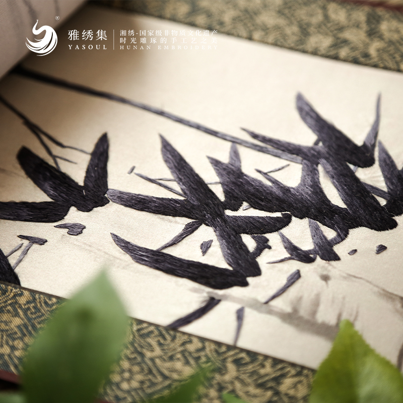 雅绣集湘绣成品客厅画商务礼物