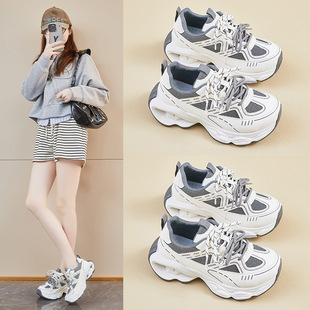 春季网面透气轻便老爹鞋女2026新款今年流行爆款灰色厚底配阔腿裤