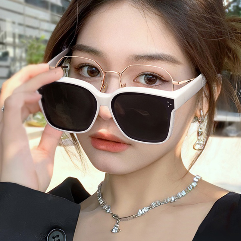 适合近视眼可以戴的墨镜卡在眼镜上可带外面能挂太阳镜专用套镜