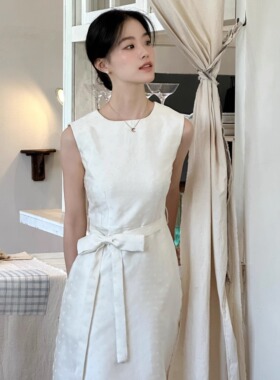 Ti提提 白色短款植绒蝴蝶结短款收腰无袖连衣裙韩系显瘦夏季