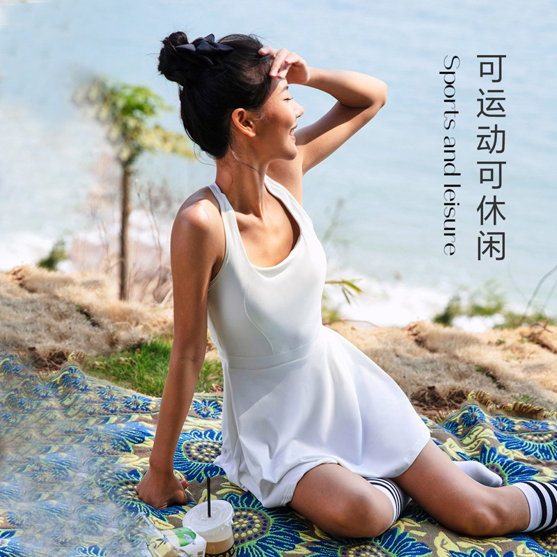 新款运动套装宽松连体露背防走光