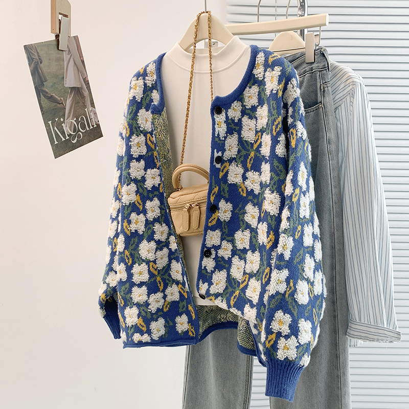 实拍大码女装秋冬新款韩版宽松慵懒风重工刺绣设计感毛衣外套女