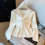 秋冬法式温柔风网纱贴钻花边v领气质针织衫女减龄毛衣打底衫，女装针织衫/毛衣，衣嘉衣服饰