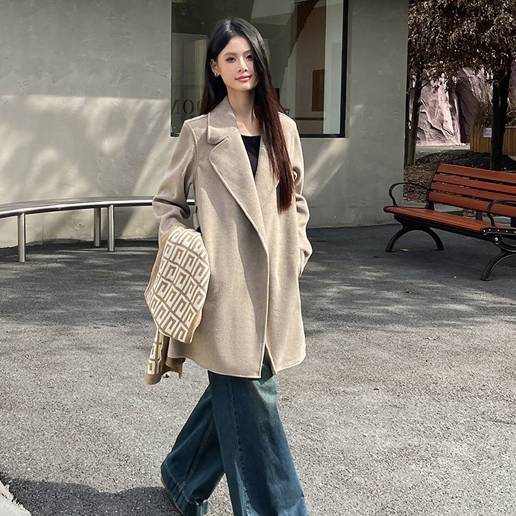 韩系网红款秋冬款双面呢绒大衣/毛呢外套简约又时尚呢子大衣/外套，女装毛呢外套，衣嘉衣服饰