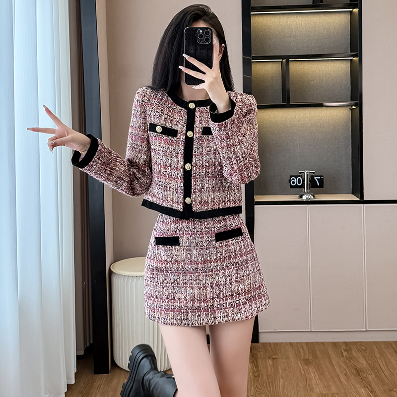 ：2025秋冬新款紫粉钩粗花呢小香风套装女时尚气质小香外套，女装套装/套裙，衣嘉衣服饰