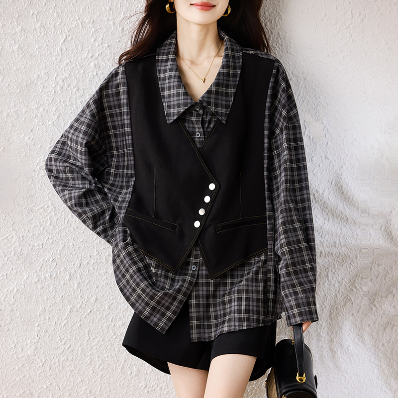 大码2025年秋季新款松弛调时尚假两件马甲拼接宽松显瘦衬衫女,女装大码女装,衣嘉衣服饰 大码2025年秋季新款松弛调时尚假两件马甲拼接宽松显瘦衬衫女,女装大码女装,衣嘉衣服饰