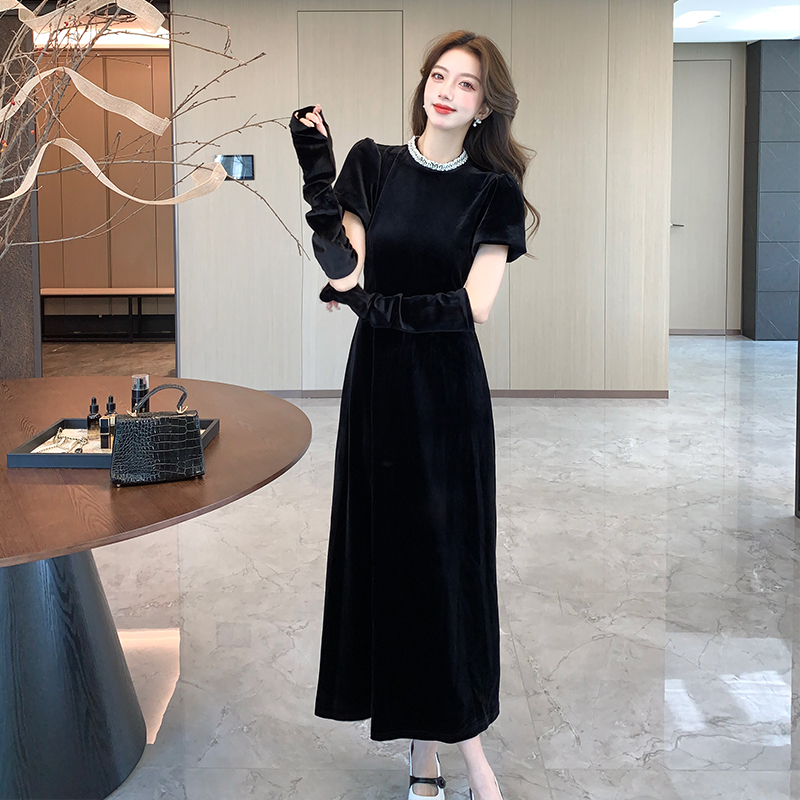 2025秋冬款法式千金复古珍珠丝绒连衣裙配袖套，女装连衣裙，衣嘉衣服饰