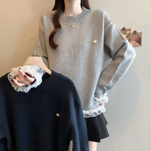 2025秋冬新款大码女韩系宽松慵懒风蕾丝设计拼接加厚针织上衣，女装大码女装，衣嘉衣服饰