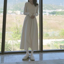 修身 V领打底针织连衣裙女 显瘦长袖 气质女装 NiHut超推荐 早秋冬新款