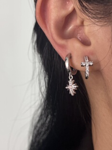 中性风亚文化配饰带钻鸢尾十字架耳夹十字耳圈艺术生耳夹男女潮酷