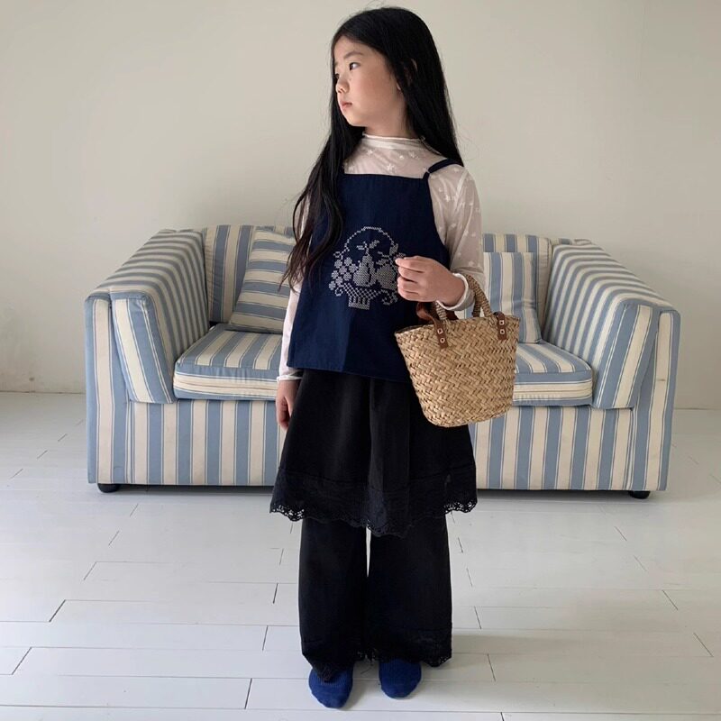 花样衣家女童中大童秋季新款韩系百搭黑色蕾丝假两件花边屁帘裤图片