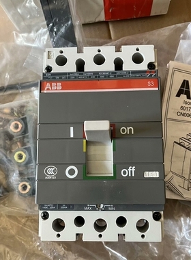 ABB塑壳断路器S3N250 250A 3P。1SDA013
