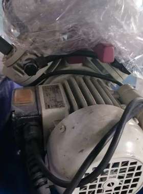 出KNF真空泵，型号PM05386-035，库存闲置，二手现