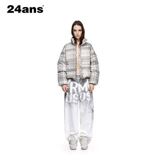 线条格纹羽绒服 博主青睐 24ANS LTD一直备受海外明星时尚