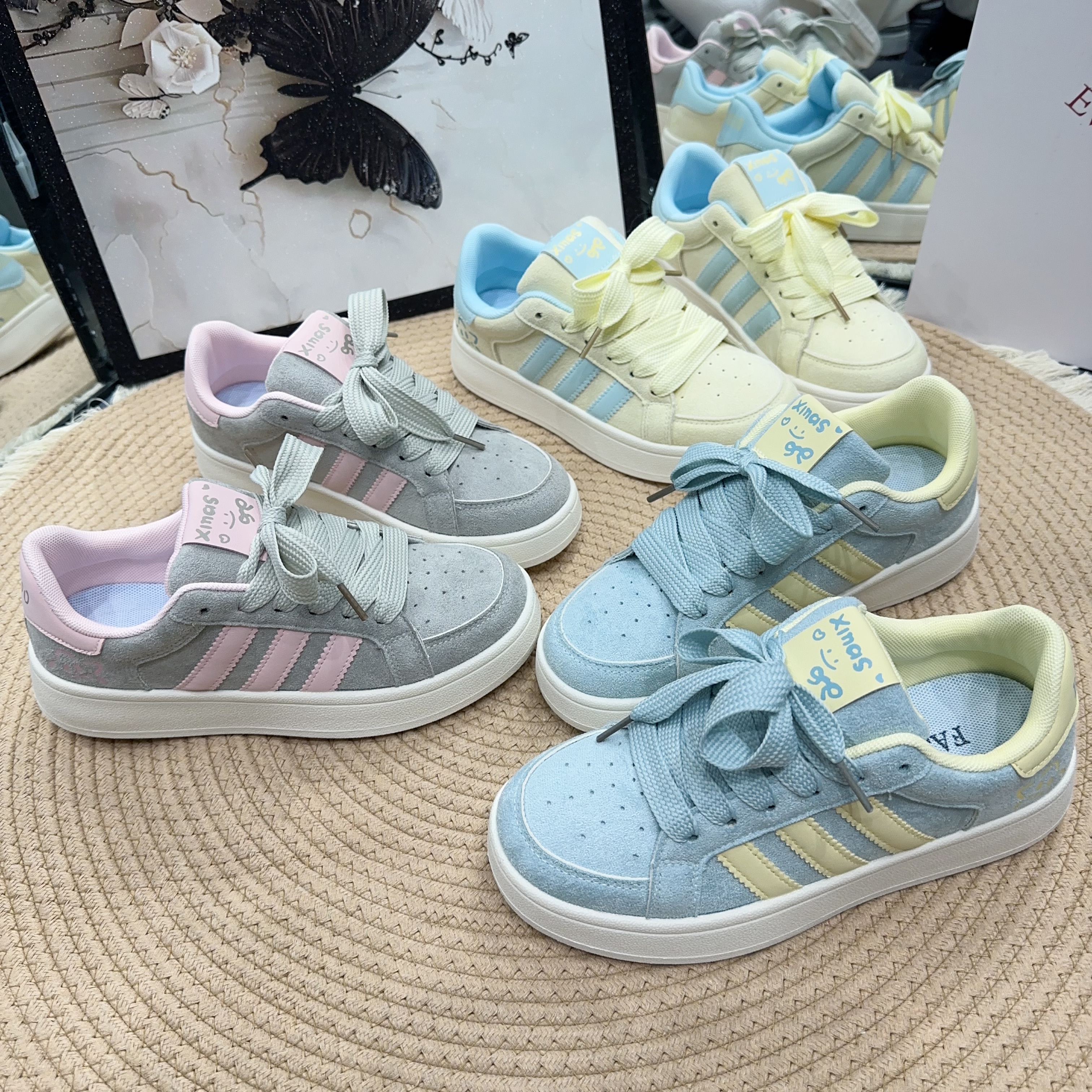 2026新款女鞋韩版百搭休闲板鞋女ins潮小众设计感运动休闲面包鞋