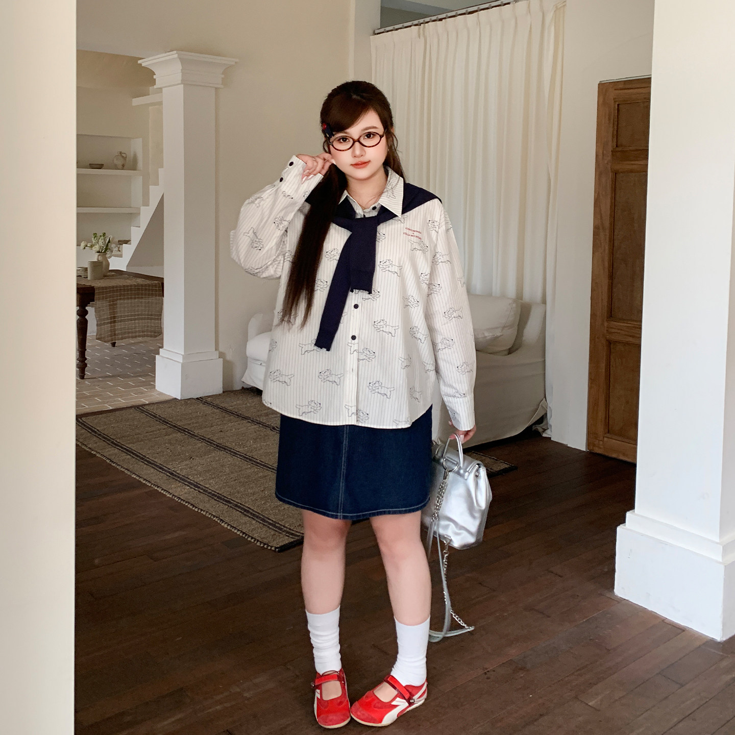 YUZI鱼子小狗印花条纹衬衫可拆卸披肩复古学院风白色微胖大码女装